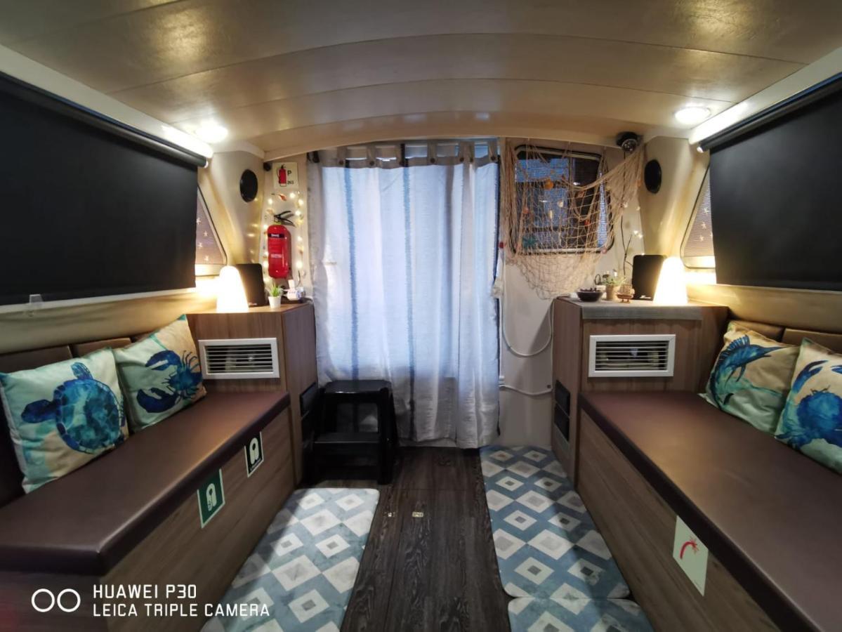 Sweet Elegant Boat Home @ Marina Waterfront 싱가포르 외부 사진